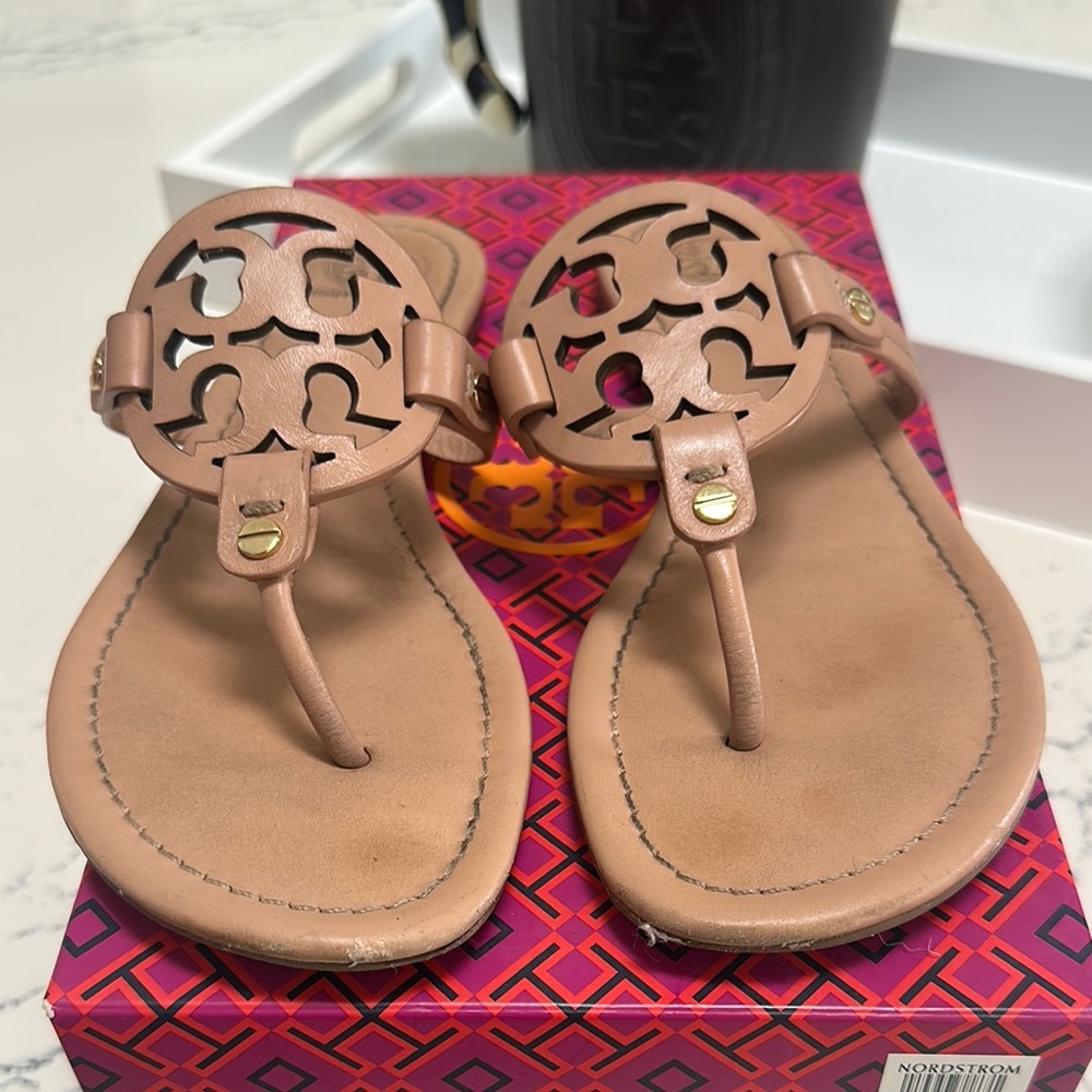 Tory Burch Miller logo sandal in makeup color - Picture 4 of 8